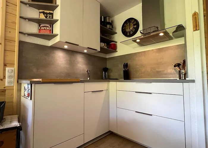 Le Solaret 1 4-6 Person * La Plagne