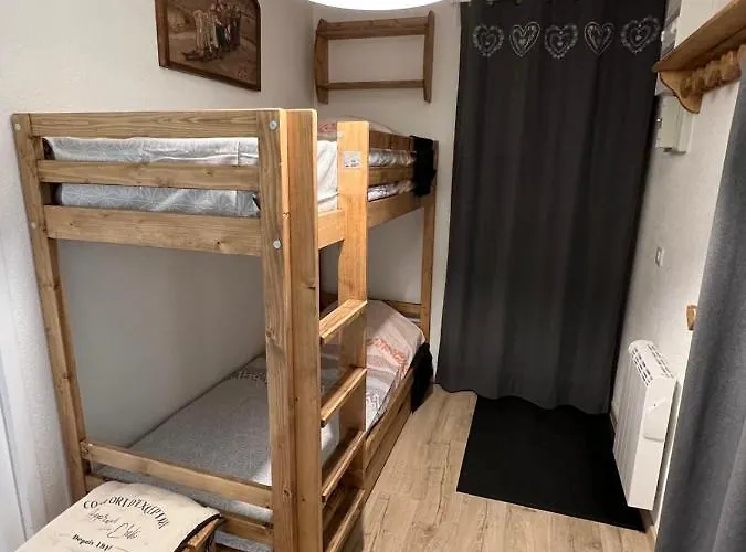 Lägenhet Le Solaret 1 4-6 Person *